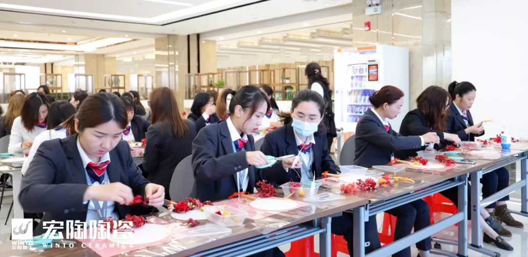 918博天堂地砖永生花团扇手作学堂”活动